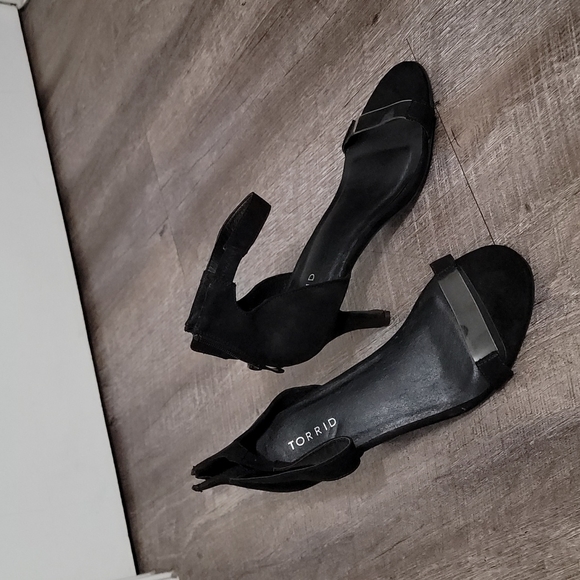 torrid wide width heels